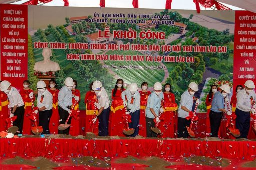 Lào Cai gắn biển, khởi công các công trình chào mừng 30 năm tái lập tỉnh