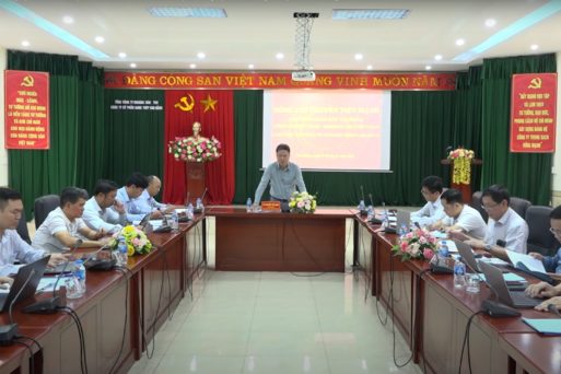 Đồng chí Nguyễn Tiến Mạnh – Phó TGĐ Tập đoàn Công nghiệp Than – Khoáng sản Việt Nam kiểm tra sản xuất tại Công ty CP Gang thép Cao Bằng