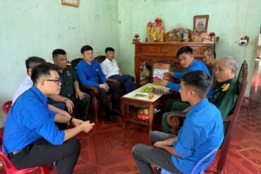 Chi hội Cựu chiến binh và Đoàn Thanh niên Tổng công ty tổ chức hoạt động tri ân các Anh hùng liệt sĩ