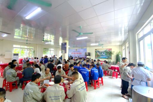 Công đoàn Công ty Cổ phần Gang thép Cao Bằng tổ chức: “ Bữa cơm Công đoàn “ – Ấm tình đồng nghiệp, vững bước đồng hành.